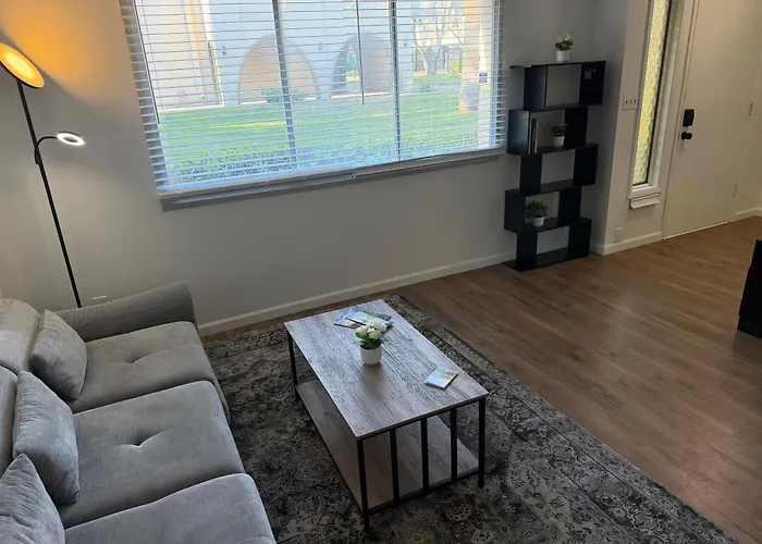 Ferienhaus Old Town Luxe Townhouse - Pool - Sleeps 10 Scottsdale